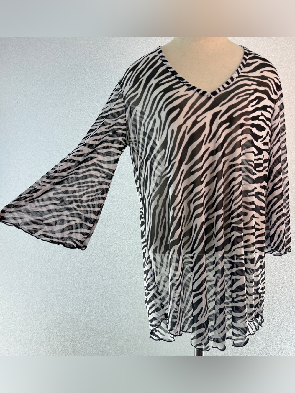 Y2K Jordan Taylor Zebra Print Sheer Mesh Tunic Top Cover Up Black White Festival